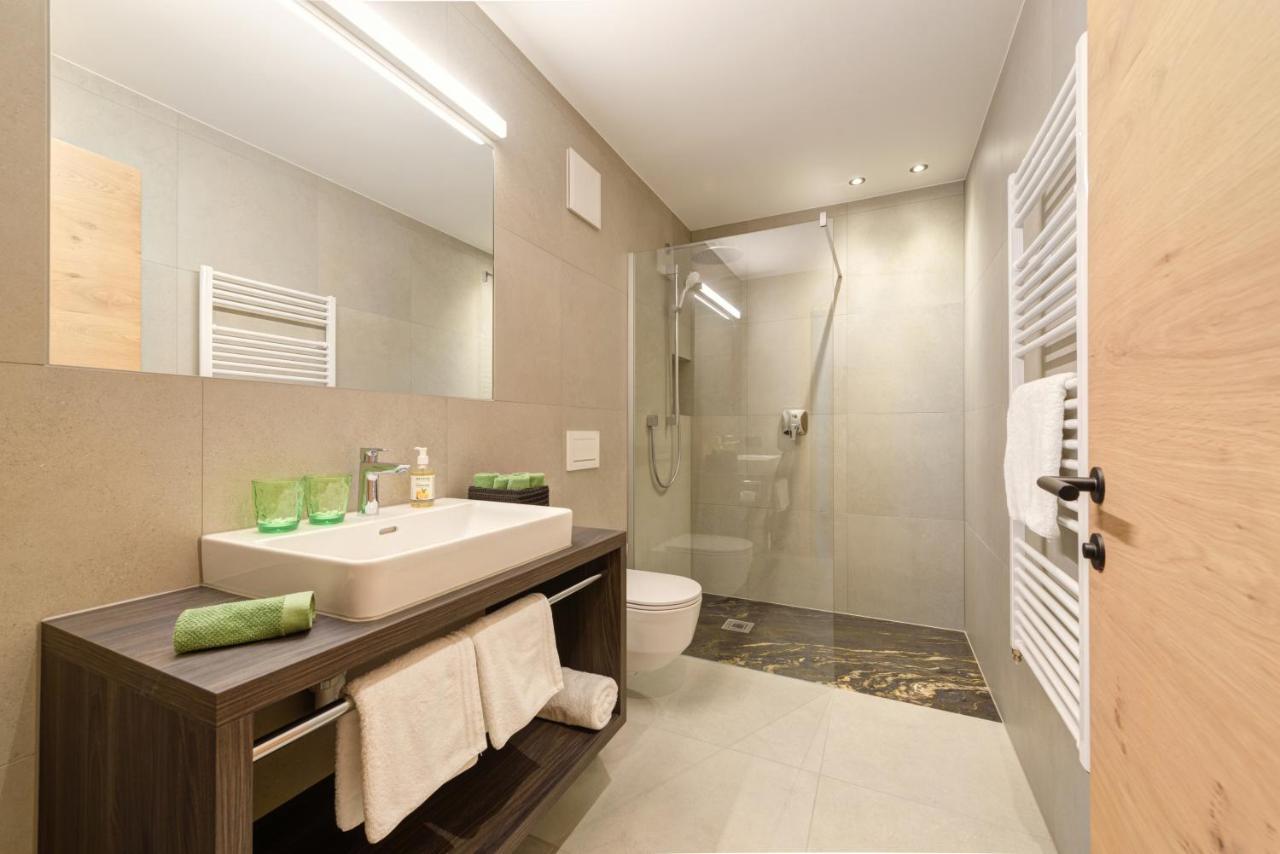 Haus St Anton - Incl Gratis Premium Sommerkarte Sankt Anton am Arlberg Exteriör bild